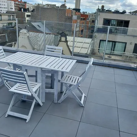 Gezellig Centraal Gelegen Penthouse 아파트 오스텐드