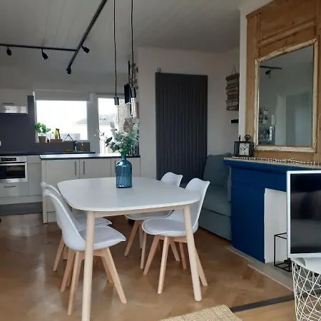 Gezellig Centraal Gelegen Penthouse أوستيند