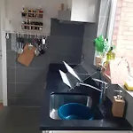 Gezellig Centraal Gelegen Penthouse شقة